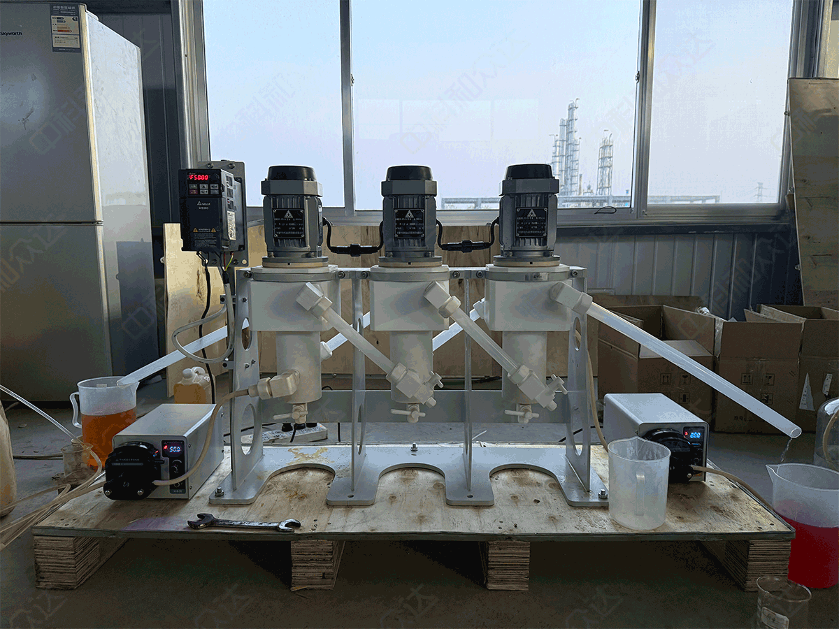 實(shí)驗(yàn)型三級(jí)逆流離心萃取機(jī) 實(shí)驗(yàn)型三級(jí)逆流離心萃取機(jī)